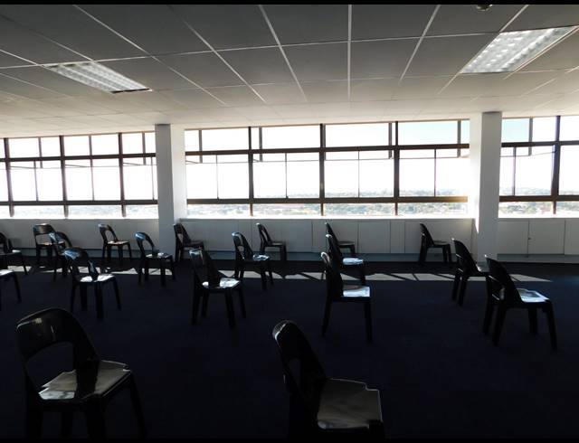 260M² OFFICE TO LET IN FERNDALE